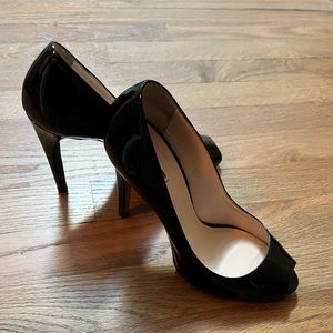 Giorgio Armani peep toe pump black size 38 like new